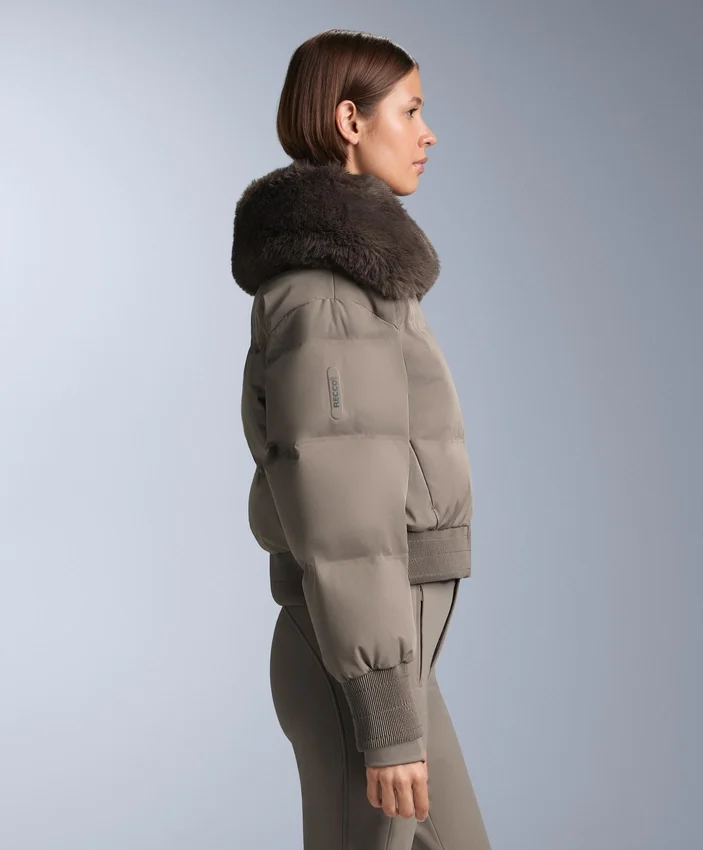 Minardi Piume Ski – wasserabweisende Jacke aus 80 % Daunen und 20 % Federn Minardi Piume Ski – wasserabweisende Jacke aus 80 % Daunen und 20 % Federn