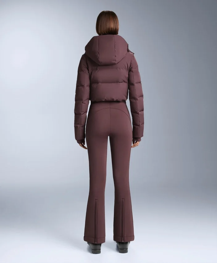 Minardi Piume Ski – wasserabweisender, gefütterter Jumpsuit mit 80 % Daunen- und 20 % Federfüllung Minardi Piume Ski – wasserabweisender, gefütterter Jumpsuit mit 80 % Daunen- und 20 % Federfüllung