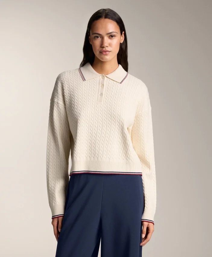 Mini-Pullover mit Zopfmuster und Rollkragen Mini-Pullover mit Zopfmuster und Rollkragen