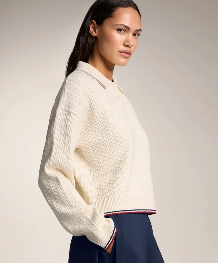 Mini-Pullover mit Zopfmuster und Rollkragen Mini-Pullover mit Zopfmuster und Rollkragen