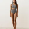 Mini-Trikinis mit Vichy-Karomuster und asymmetrischem Ausschnitt Mini-Trikinis mit Vichy-Karomuster und asymmetrischem Ausschnitt