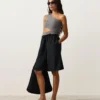 Mini-Trikinis mit Vichy-Karomuster und asymmetrischem Ausschnitt Mini-Trikinis mit Vichy-Karomuster und asymmetrischem Ausschnitt