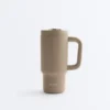 Mini-Tumbler-Trinkflasche mit Taschenriemen Mini-Tumbler-Trinkflasche mit Taschenriemen
