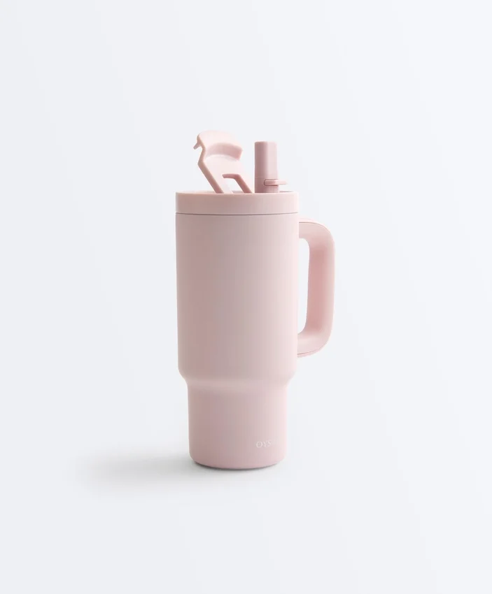 Mini-Tumbler-Trinkflasche mit Taschenriemen Mini-Tumbler-Trinkflasche mit Taschenriemen