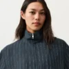 Nadelstreifen-Jacke aus 100 % Leinen mit Stehkragen