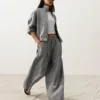 Nadelstreifen-Jacke aus 100 % Leinen mit Stehkragen Nadelstreifen-Jacke aus 100 % Leinen mit Stehkragen
