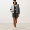 Nadelstreifen-Jacke aus 100 % Leinen mit Stehkragen Nadelstreifen-Jacke aus 100 % Leinen mit Stehkragen