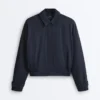 Nadelstreifen-Piqué-Jacke mit Rollkragen und Baumwolle Nadelstreifen-Piqué-Jacke mit Rollkragen und Baumwolle