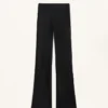 Nahtlose Bootcut-Hose mit hoher Taille und besonders warmer Isolierung Nahtlose Bootcut-Hose mit hoher Taille und besonders warmer Isolierung