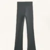 Nahtlose, extra warme Flare-Hose mit superhohem Bund Nahtlose, extra warme Flare-Hose mit superhohem Bund