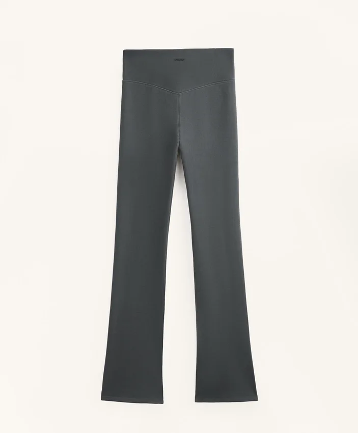 Nahtlose, extra warme Flare-Hose mit superhohem Bund Nahtlose, extra warme Flare-Hose mit superhohem Bund