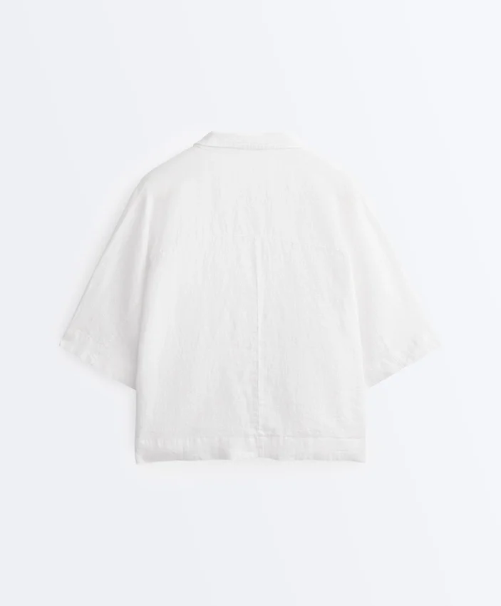Oversize-Hemd mit kurzen Ärmeln aus 100 % Leinen Oversize-Hemd mit kurzen Ärmeln aus 100 % Leinen