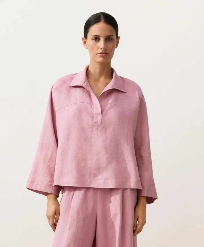 Oversize-Hemd mit langen Ärmeln aus 100 % Leinen Oversize-Hemd mit langen Ärmeln aus 100 % Leinen