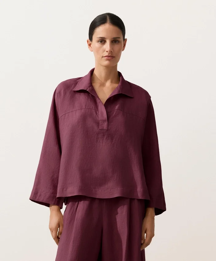 Oversize-Hemd mit langen Ärmeln aus 100 % Leinen Oversize-Hemd mit langen Ärmeln aus 100 % Leinen