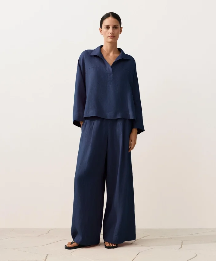 Oversize-Hemd mit langen Ärmeln aus 100 % Leinen Oversize-Hemd mit langen Ärmeln aus 100 % Leinen