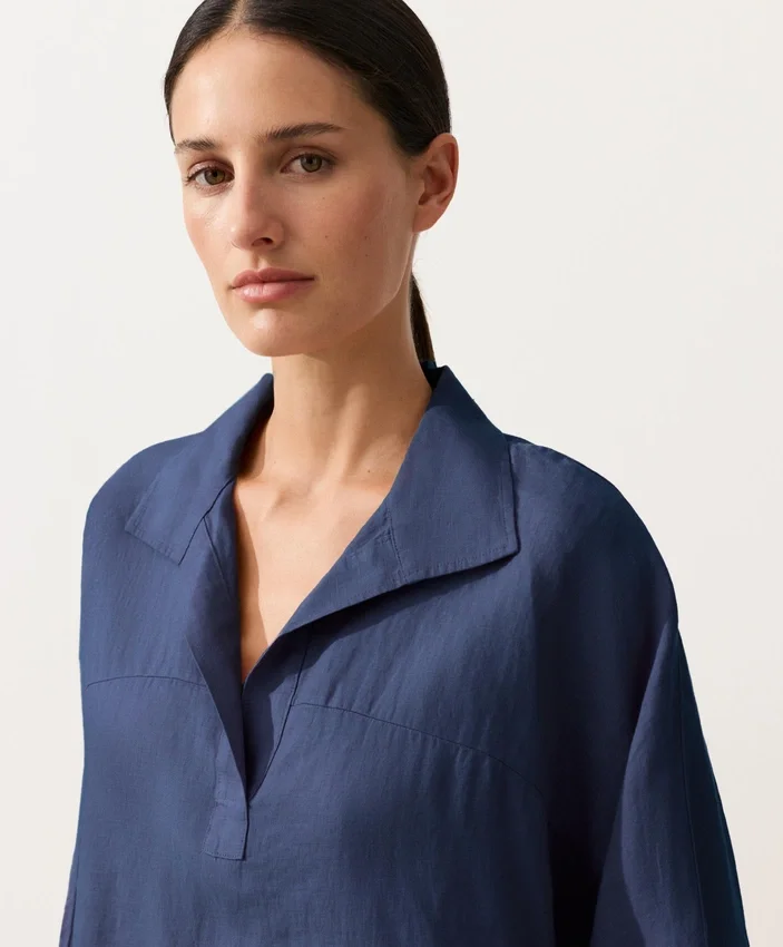 Oversize-Hemd mit langen Ärmeln aus 100 % Leinen Oversize-Hemd mit langen Ärmeln aus 100 % Leinen