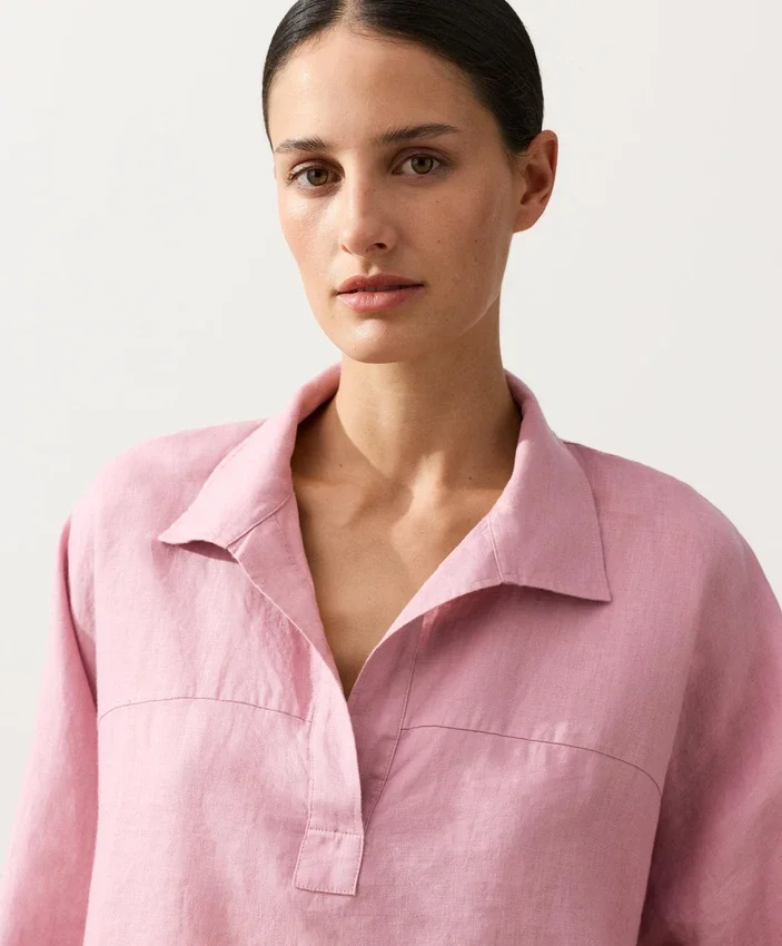 Oversize-Hemd mit langen Ärmeln aus 100 % Leinen Oversize-Hemd mit langen Ärmeln aus 100 % Leinen