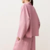 Oversize-Hemd mit langen Ärmeln aus 100 % Leinen Oversize-Hemd mit langen Ärmeln aus 100 % Leinen