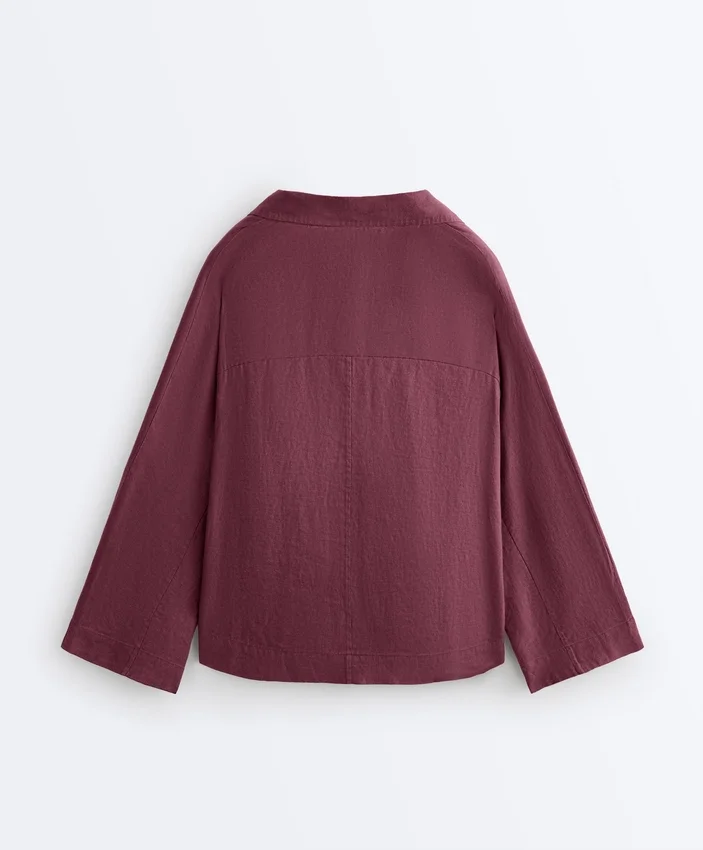 Oversize-Hemd mit langen Ärmeln aus 100 % Leinen Oversize-Hemd mit langen Ärmeln aus 100 % Leinen