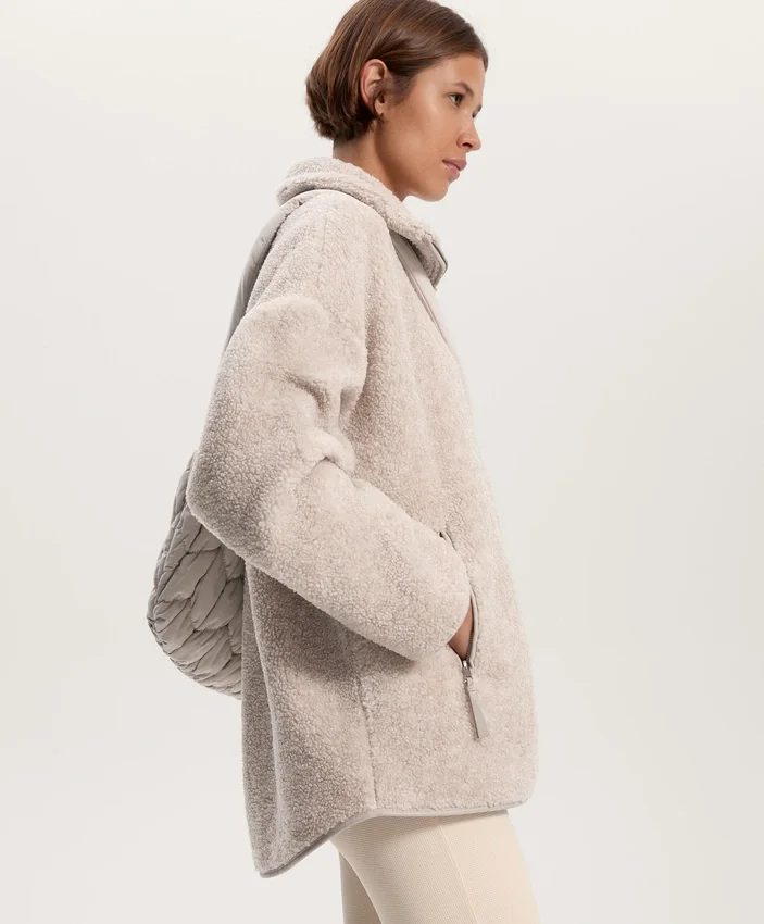 Oversize-Jacke aus Lammfell Oversize-Jacke aus Lammfell