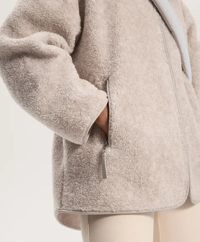 Oversize-Jacke aus Lammfell Oversize-Jacke aus Lammfell