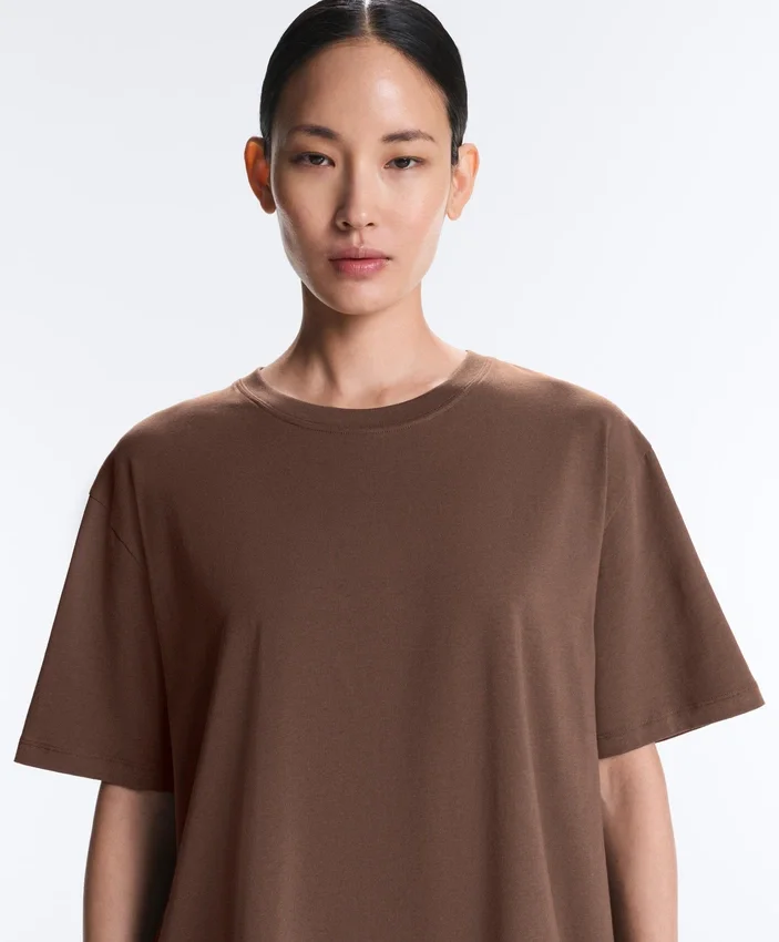 Oversize-T-Shirt aus Baumwollmischung mit kurzen Ärmeln Oversize-T-Shirt aus Baumwollmischung mit kurzen Ärmeln