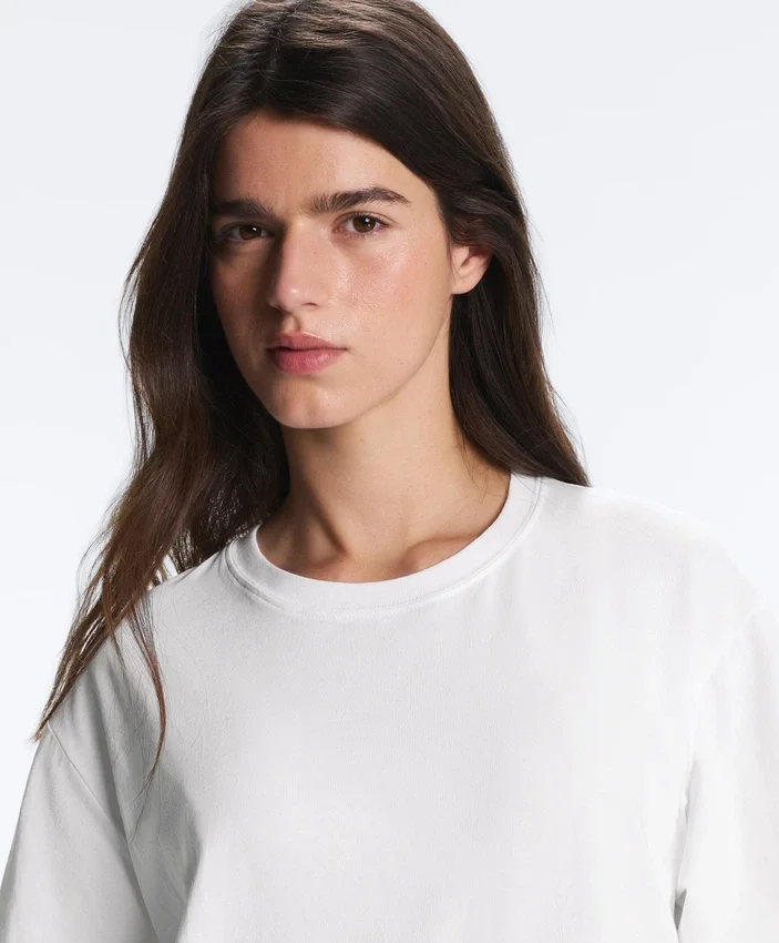 Oversize-T-Shirt aus Baumwollmischung mit kurzen Ärmeln Oversize-T-Shirt aus Baumwollmischung mit kurzen Ärmeln