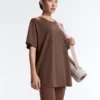 Oversize-T-Shirt aus Baumwollmischung mit kurzen Ärmeln Oversize-T-Shirt aus Baumwollmischung mit kurzen Ärmeln