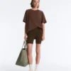 Oversize-T-Shirt aus Baumwollmischung mit kurzen Ärmeln und Streifen auf der Vorderseite Oversize-T-Shirt aus Baumwollmischung mit kurzen Ärmeln und Streifen auf der Vorderseite