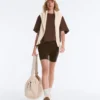 Oversize-T-Shirt aus Baumwollmischung mit kurzen Ärmeln und Streifen auf der Vorderseite Oversize-T-Shirt aus Baumwollmischung mit kurzen Ärmeln und Streifen auf der Vorderseite