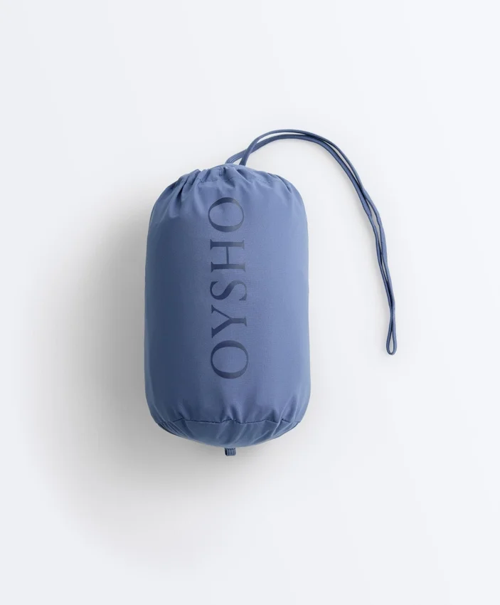 Packbare, superleichte, wasserdichte 10K-Jacke Packbare, superleichte, wasserdichte 10K-Jacke