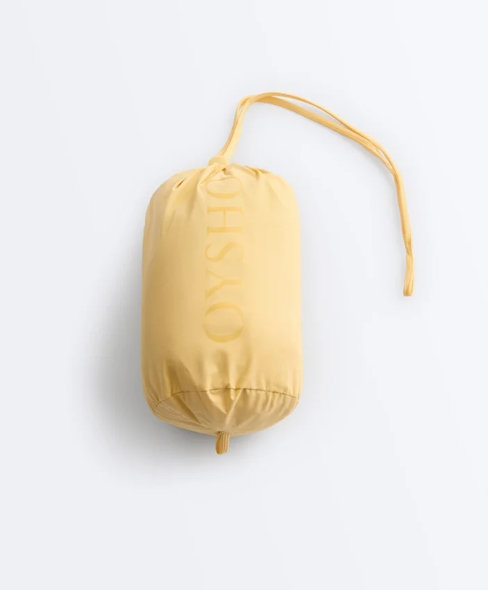 Packbare, superleichte, wasserdichte 10K-Jacke Packbare, superleichte, wasserdichte 10K-Jacke
