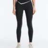 Perfect-Adapt Leggings mit hoher Taille und Knöchellänge sowie kontrastierenden Details Perfect-Adapt Leggings mit hoher Taille und Knöchellänge sowie kontrastierenden Details