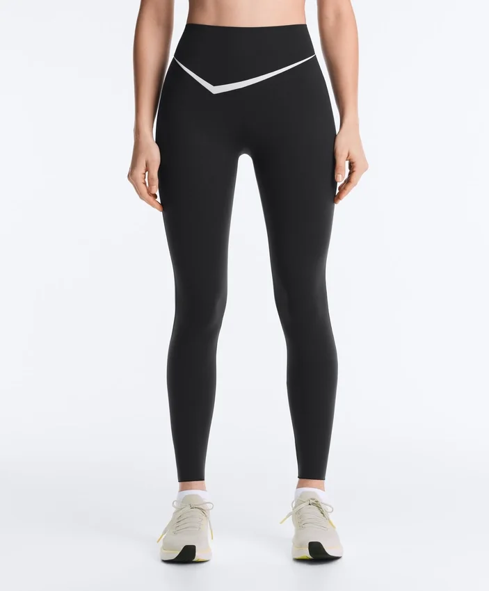Perfect-Adapt Leggings mit hoher Taille und Knöchellänge sowie kontrastierenden Details Perfect-Adapt Leggings mit hoher Taille und Knöchellänge sowie kontrastierenden Details