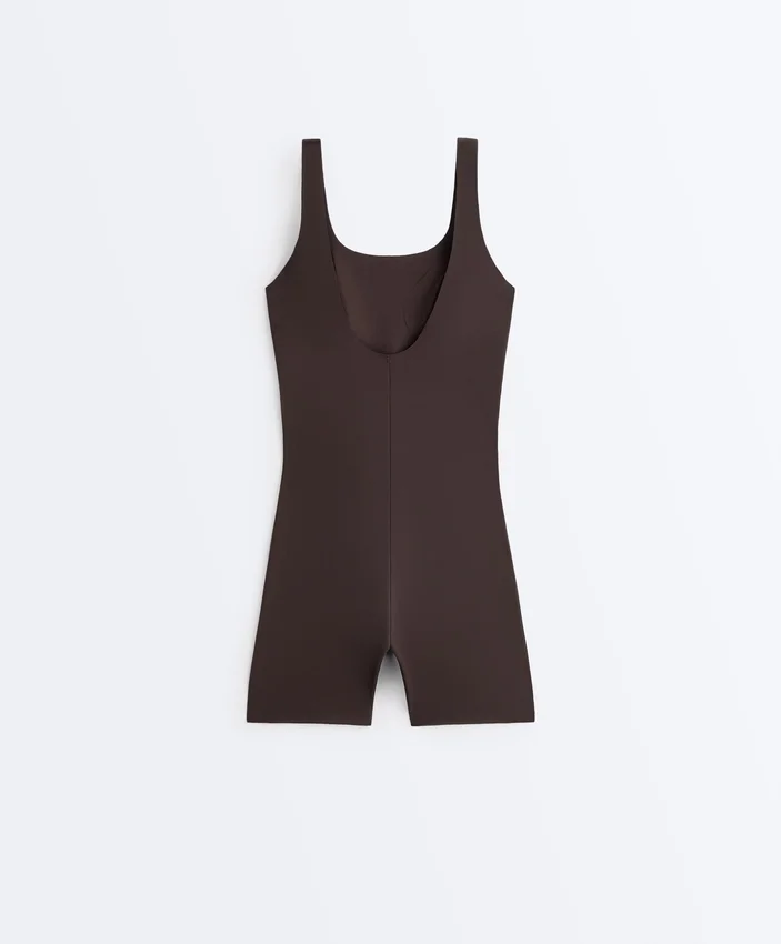 Perfect-Adapt-Träger-Shorts-Jumpsuit Perfect-Adapt-Träger-Shorts-Jumpsuit
