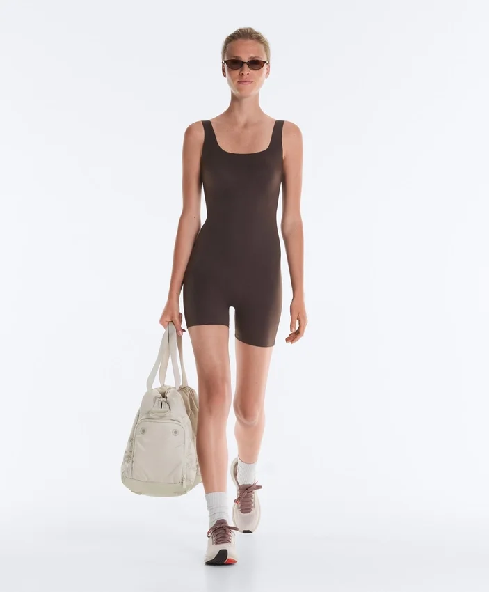 Perfect-Adapt-Träger-Shorts-Jumpsuit Perfect-Adapt-Träger-Shorts-Jumpsuit