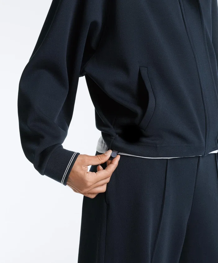 Piqué-Jacke mit kontrastierender Paspelierung aus Baumwolle Piqué-Jacke mit kontrastierender Paspelierung aus Baumwolle