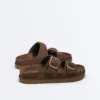Plateausandalen aus Spaltleder mit Schnallen Plateausandalen aus Spaltleder mit Schnallen