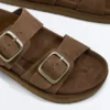 Plateausandalen aus Spaltleder mit Schnallen Plateausandalen aus Spaltleder mit Schnallen