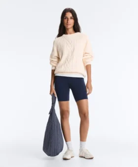 Pullover aus 100 % Baumwolle mit Zopfmuster Pullover aus 100 % Baumwolle mit Zopfmuster