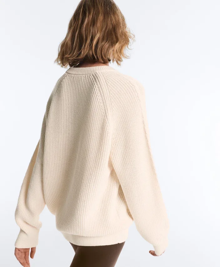 Pullover aus 100 % Baumwolle mit Zopfmuster Pullover aus 100 % Baumwolle mit Zopfmuster