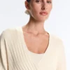 Pullover aus gekreuztem Rippstrick Pullover aus gekreuztem Rippstrick