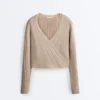 Pullover aus gekreuztem Rippstrick Pullover aus gekreuztem Rippstrick