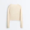 Pullover aus gekreuztem Rippstrick Pullover aus gekreuztem Rippstrick