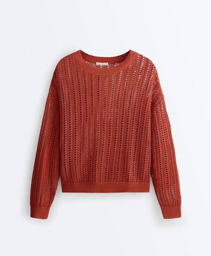 Pullover aus offenem Rippenstrick Pullover aus offenem Rippenstrick