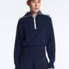 Pullover mit halbem Reißverschluss und hohem Kragen Pullover mit halbem Reißverschluss und hohem Kragen