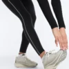 Reflektierende, hoch geschnittene, Compressive Core Control Leggings in Knöchellänge Reflektierende, hoch geschnittene, Compressive Core Control Leggings in Knöchellänge