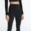 Reflektierende, hoch geschnittene, Compressive Core Control Leggings in Knöchellänge Reflektierende, hoch geschnittene, Compressive Core Control Leggings in Knöchellänge