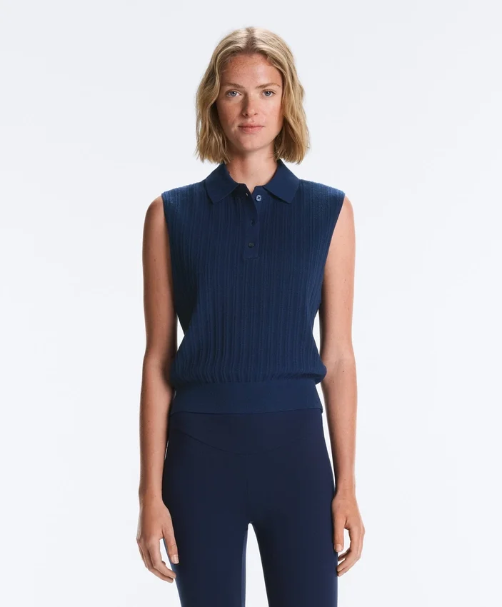 Ärmelloser Pullover aus offenem Strick Ärmelloser Pullover aus offenem Strick