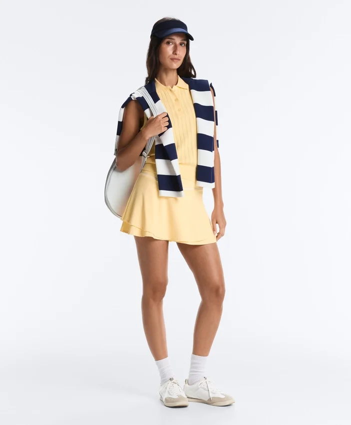 Ärmelloser Pullover aus offenem Strick Ärmelloser Pullover aus offenem Strick